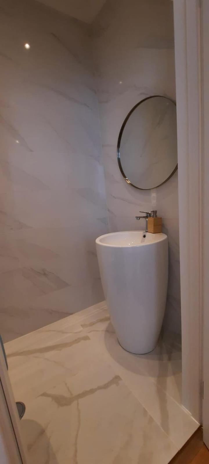 Апартаменти Apartamento Em Alvalade Лісабон Екстер'єр фото